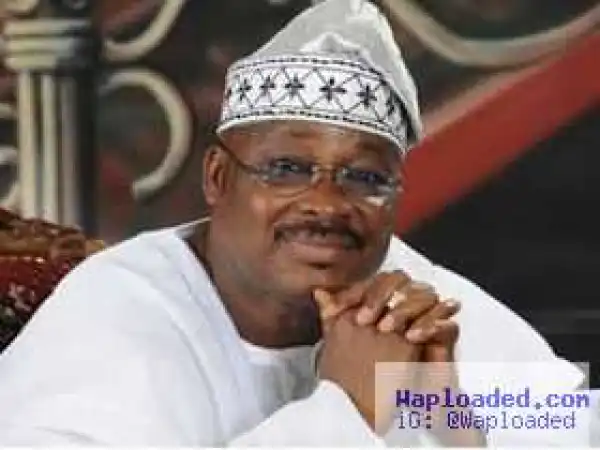Oyo state workers embark on indefinite strike